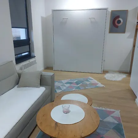 Apartman Pineta *